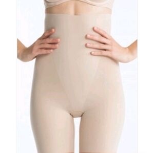 SPANX Thinstincts® High-Waisted Mid-Thigh Short Nude Beige #2123- Sz M - NWOT